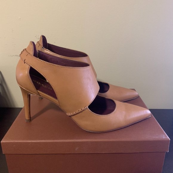 Coach Vanda Pump - Picture 2 of 7